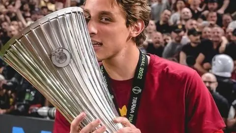 2025年亮点：张家朗、江旻憓、何詩蓓书写传奇，欢乐相伴的他们与她们