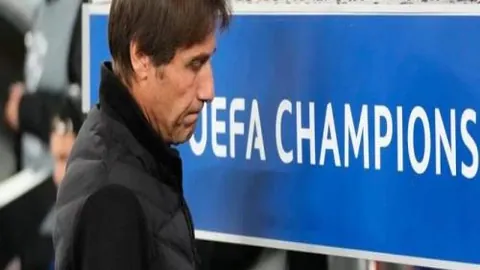 青岛西海岸迎战上海海港（中超第3轮）